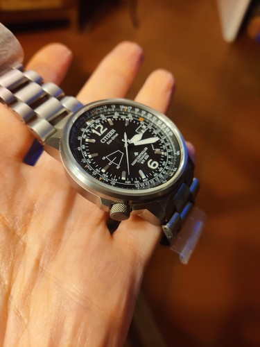 Citizen Pilot Super Titanio Eco-Drive Radiocontrollato CB0230-81E - Imagen 5 de 5