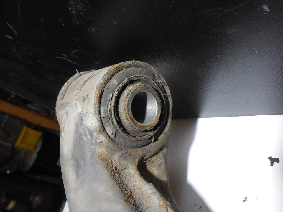 左后尾随控制臂 1153571205 73-80 梅赛德斯奔驰 W116 280SE 450SL — 第 3/4 张图片