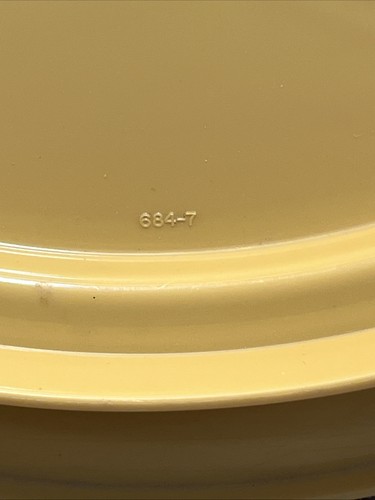 Tupperware Vtg Yellow 684-7 & 683-7 Round Cake Carrier Keeper Storage Container - Picture 6 of 7