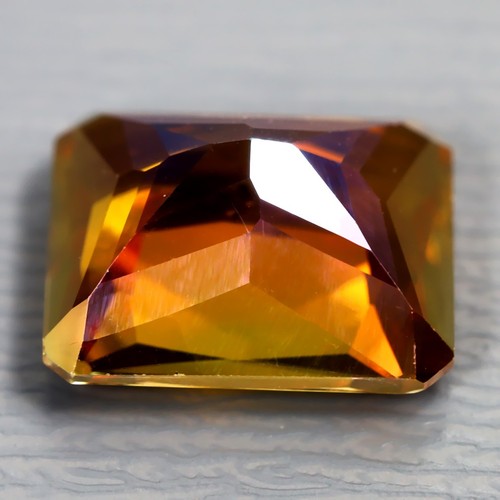 7,23 ct Weltklasse Smaragd (12 x 10 mm) Mehrfarbig Dämmerung Topas Edelstein - Bild 2 von 2