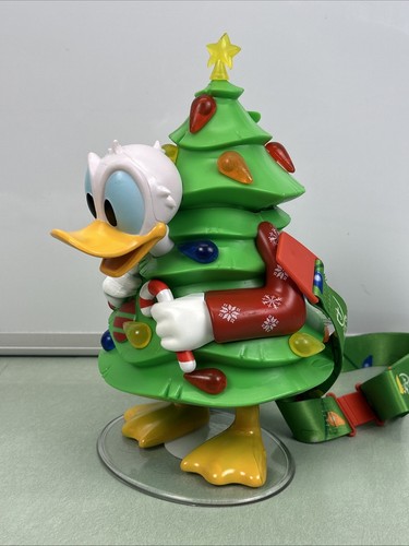 Walt Disney Parks Donald Duck Christmas Tree Sipper Cup Lights Up Holidays 2023 - Picture 4 of 10