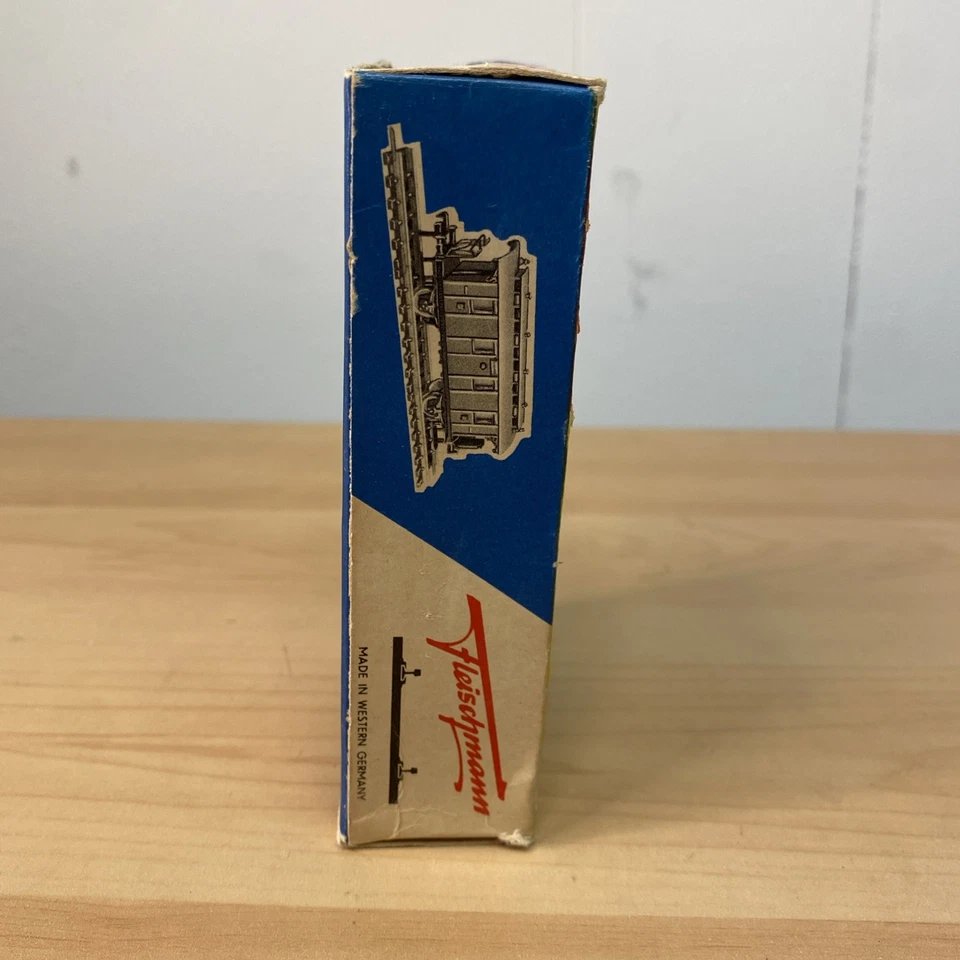 Fleischmann HO 1770 Base Mounted Distance Signal in Original Box - Image 2 of 4