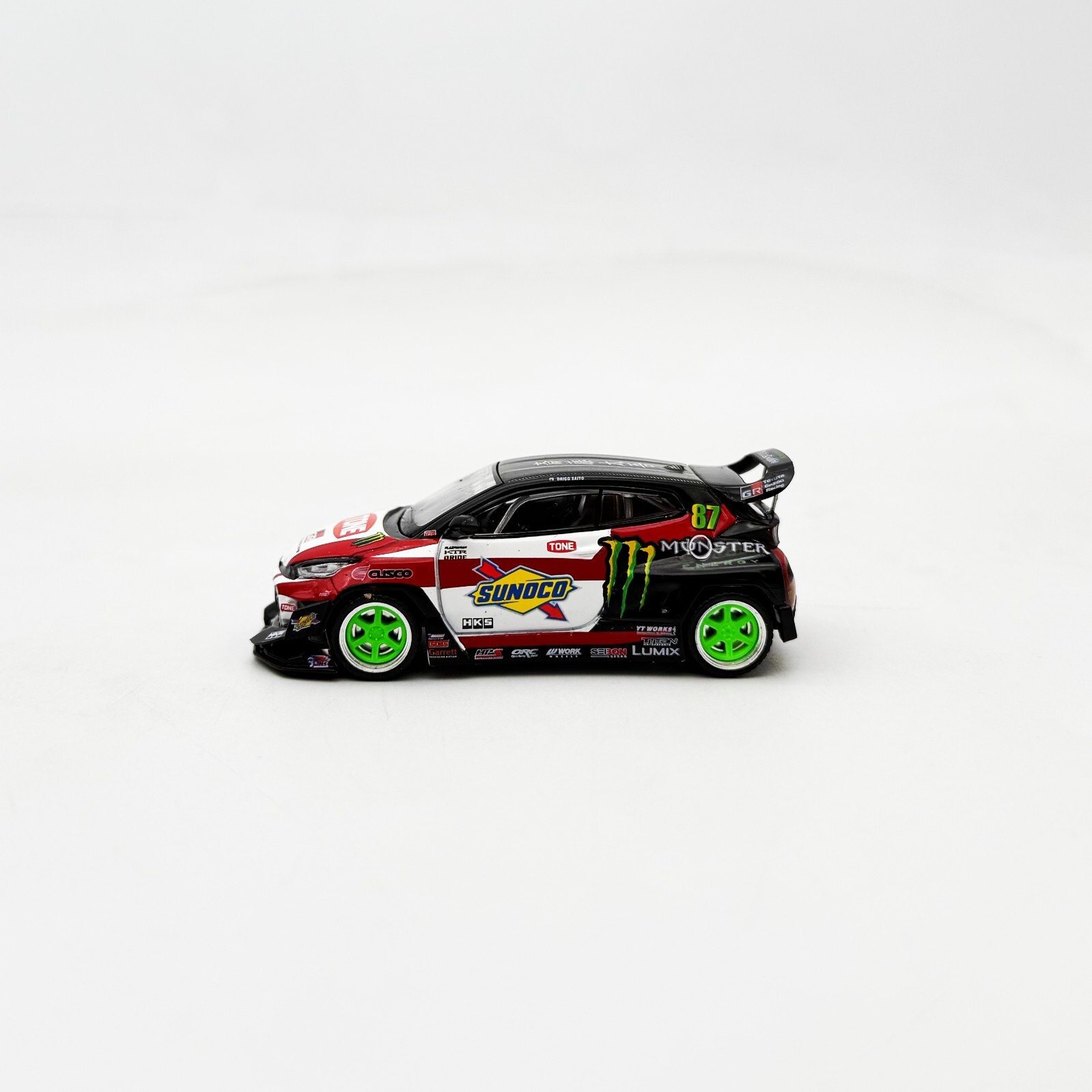Pop Race 1:64 Toyota Pandem GR Yaris PR64-106