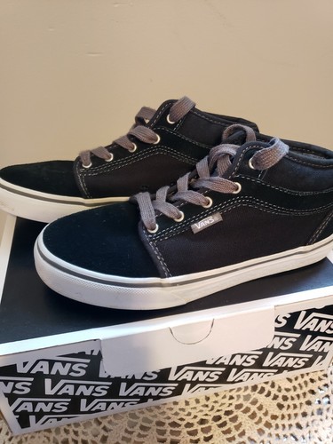 Boys Vans Chukka Midtop Black/White/Pewter size 3.5 in original box - Picture 3 of 6
