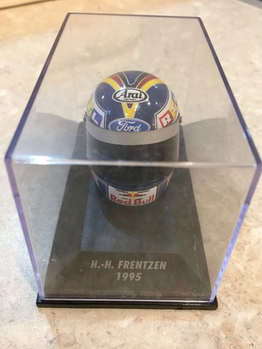 MINICHAMPS 1/8 SCALE HEINZ-HARALD FRENTZEN, SAUBER 1995 ARAI HELMET, 511389530 - Picture 7 of 8