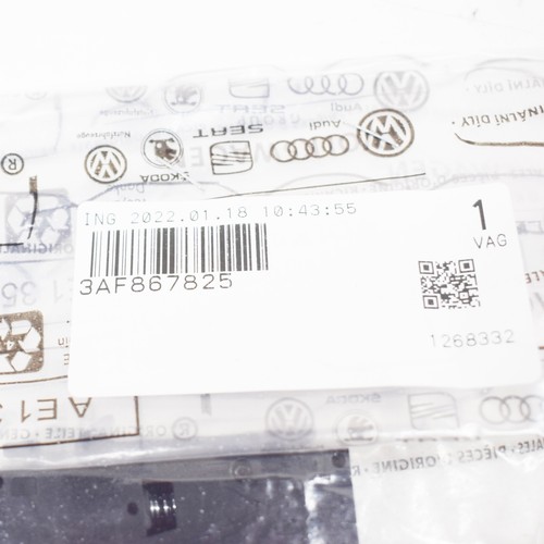 New VW PASSAT Variant B7 Luggage Roller Cover Locking 3AF867825 - Picture 8 of 9