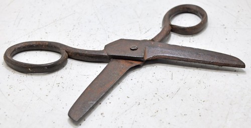 Antique Iron Long Tailors Scissors Original Old Hand Crafted - Picture 7 of 9