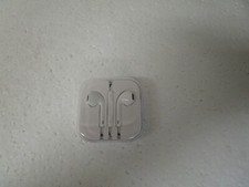 Genuine OEM Apple Earpods with 3.5mm Headphone Plug MNHF2AM/A A1472 - with Case