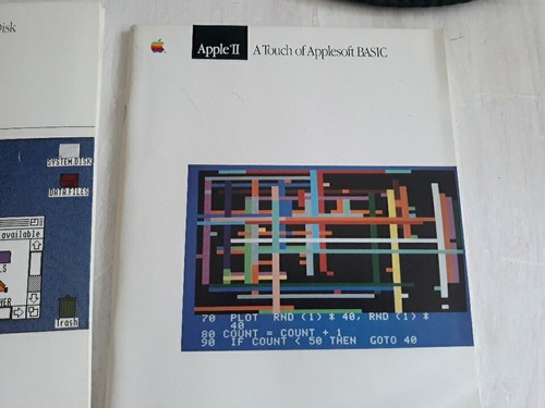 Original Apple IIGS Owners Guide & Manuals Lot. - Picture 3 of 11