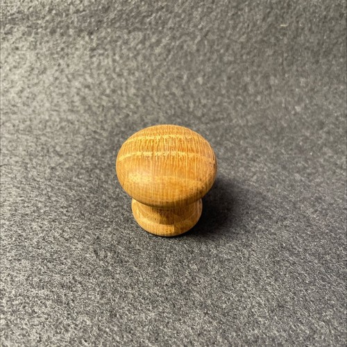 1" Small White Oak Knob Unfinished - Picture 1 of 2