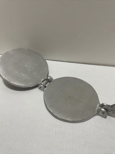 Vintage Cast Aluminum Tortilla Press Sultana 6” - Picture 3 of 5