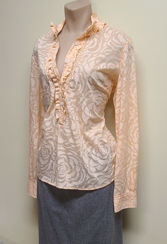 Blusa manga larga New York & Company Lite melocotón, talla mediana - Imagen 1 de 6