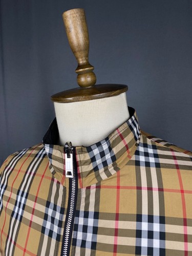 ¡COMO NUEVO! Chaqueta reversible Burberry RECENT Nova Check para hombre negra beige talla 50 - Imagen 15 de 19