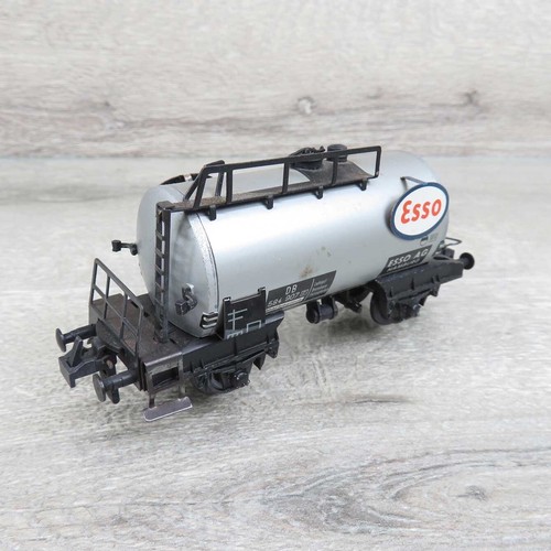 TRIX EXPRESS 3429 - H0 - DB - Kesselwagen Esso 584 907 - #T85710 | Zustand: Gebraucht