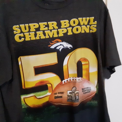 Denver Broncos Super Bowl 50 Champions  T Shirt L Large - Picture 2 of 4