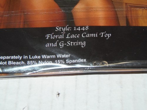Sheer & Lace Short Ruffle Cami & Matching G-String - Negro - One Sz (BLK-1C-16) - Imagen 4 de 7