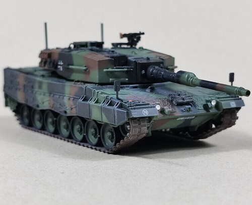 Panzerkampf 1/72 German Leopard 2A4 Main Battle Tank NATO Tricolor Alloy Model - Picture 1 of 18