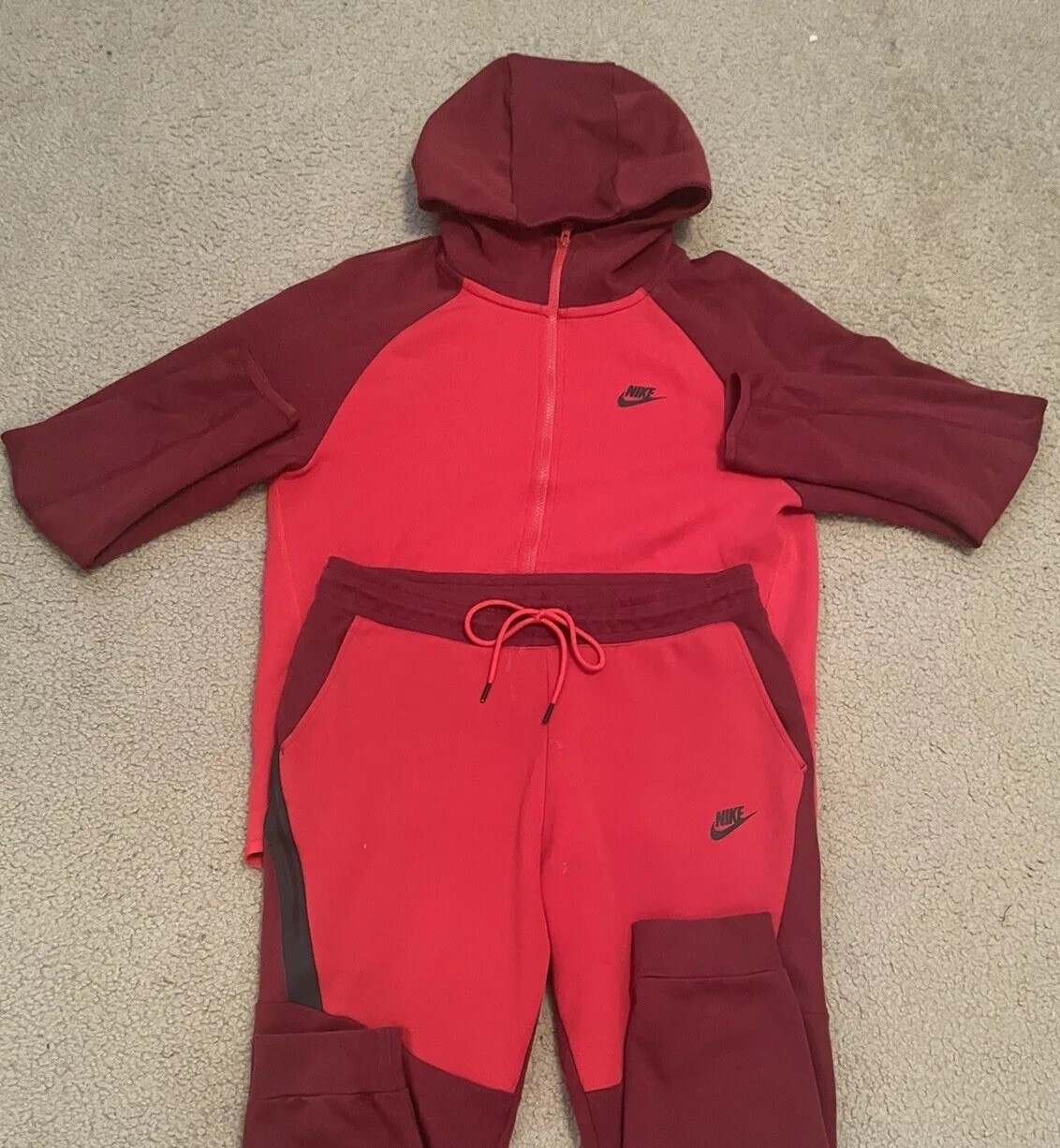 Nike Tech Fleece Tracksuit University Red/ Burgundy S… Gem