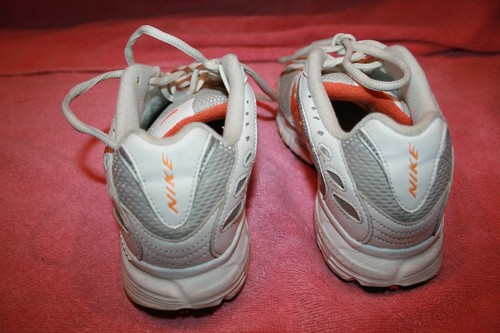 Used Woman’s Nike Size 6 Running Shoes with Orange Swish Impact Support - Picture 5 of 5