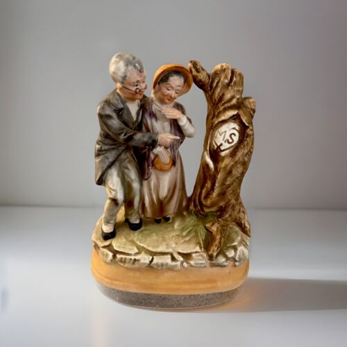 Vintage Sankyo Elderly Couple Music Box Ceramic Porcelain 7” Those Were The Days - Picture 2 of 10