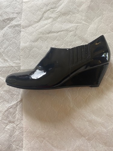 Cole Haan Air Black Patent Wedge Shoes - Picture 3 of 7