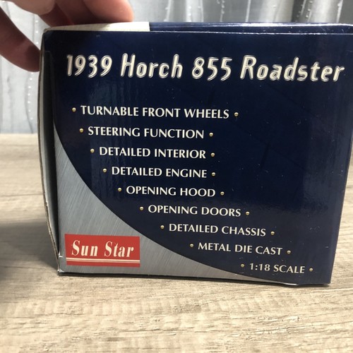 Sun Star 1:18 Diecast 1939 Horch 855 Roadster Convertible - Picture 3 of 7