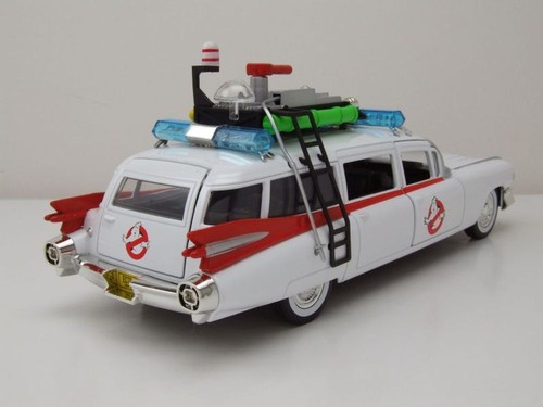 Cadillac 1959 Ecto-1 Ghostbusters Blanco Modelo De Coche 1:24 Jada Toys - Imagen 2 de 9