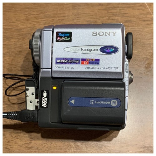 SONY DCR-PC9 10x Digital Video Camera Accessories Included w/ original box - Picture 8 of 13