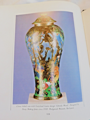 WEDGWOOD by GEOFFREY WILLS, Chartwell Books, 1989 - LIKE NEW - Picture 2 of 12