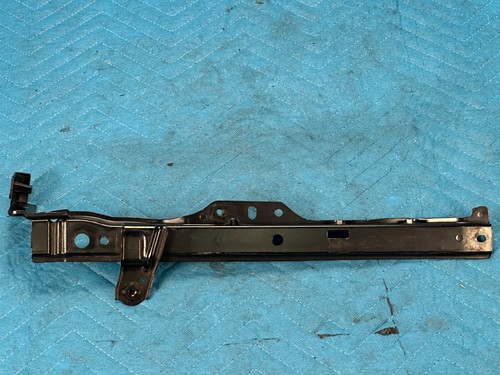 Lexus LX570 Radiator Support Hood Lock Center Brace 2008-2015 OEM - Picture 7 of 7