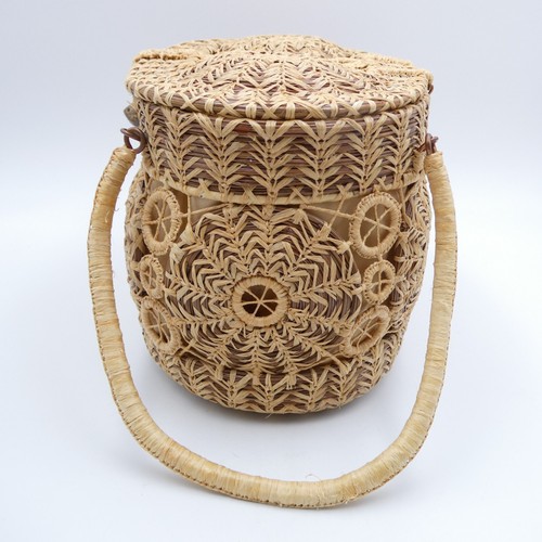 Handmade Woven Pine Straw Basket Purse 10x7 Wood Bottom Retro Boho VTG EUC - Picture 7 of 13