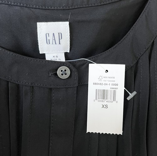Gap Top Women XS Black Sleeveless Popover Shirt Pintuck Button Office Casual New - Picture 9 of 12