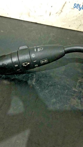 Piezas de Repuesto Utiliza, Interruptor la Columna / Devioluci Mercedes Clase A - Imagen 2 de 3