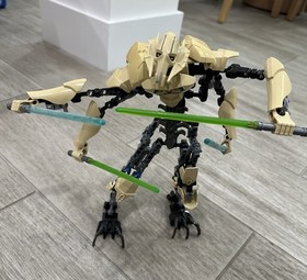 LEGO Star Wars General Grievous 75112, 75523, 75121, Velika + Spare Parts AS-IS