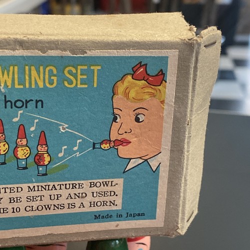 VINTAGE SET MINI HANDMADE Clown Novelty BOWLING SET With Ball And Original Box - Picture 4 of 16