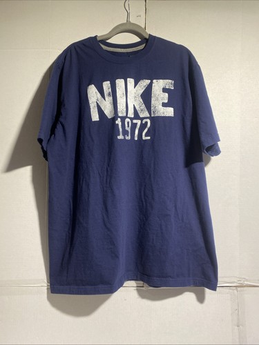 Nike Block Letter Spell Out T-Shirt Herren Gr. 2XL Blau Aktiv Sport Logo Sport - Bild 1 von 7