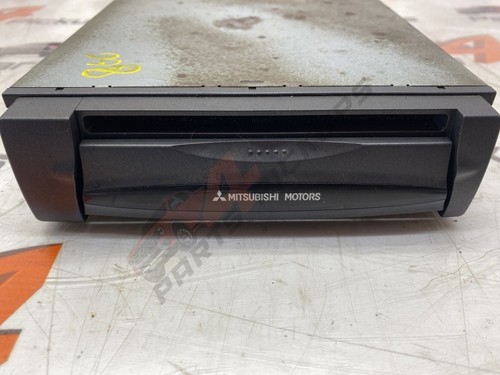 2007 Mitsubishi L200 Elegance CD Unit / Navigation Unit 2006-2010 MZ3130040 - Picture 4 of 7