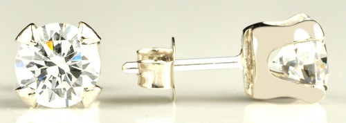 Tachuelas solitarias para mujer de 4,00 quilates D/VVS1 forma redonda en oro blanco sólido de 14 quilates - Imagen 5 de 15