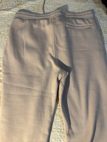GUESS Mens Sweatpants XL Beige Joggers Logo Casual Lounge Pants Excellent - Picture 8 of 8