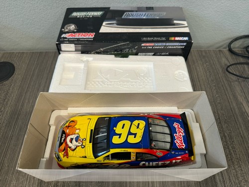 2010 Carl Edwards #99 Kellogg's 1:24 NASCAR Action MIB - Picture 9 of 11