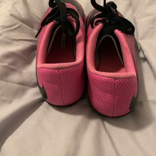 Nike Girl's Cleats Bravata Pink & Black Size 13C Lace Up Comfortable Fit Soccer - Picture 3 of 5