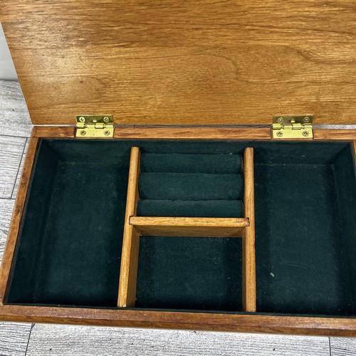 Schmuckkästchen aus Holz sehr schön hat innen grünen Filz - Bild 5 von 14