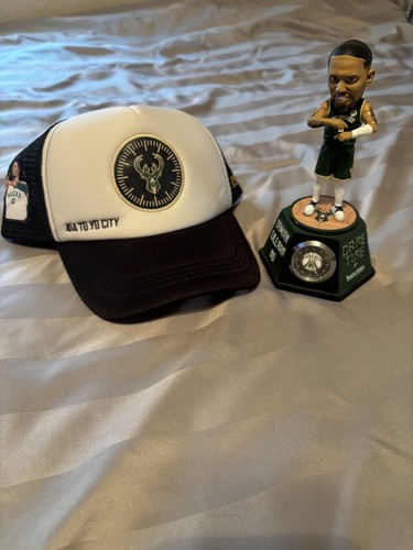 Dame Lillard Milwaukee Bucks Dame Time Bobblehead Clock