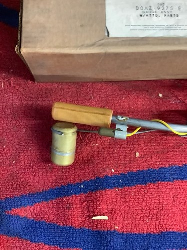 NOS 1969-70 Ford Galaxie Station Wagon Fuel Tank Sending Unit With Low Fuel  - Picture 4 of 6