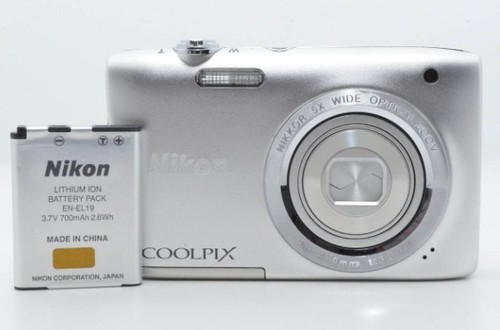 [Near MINT] Nikon Coolpix S2900 20.1MP Compact Digital Camera Silver - Picture 2 of 5
