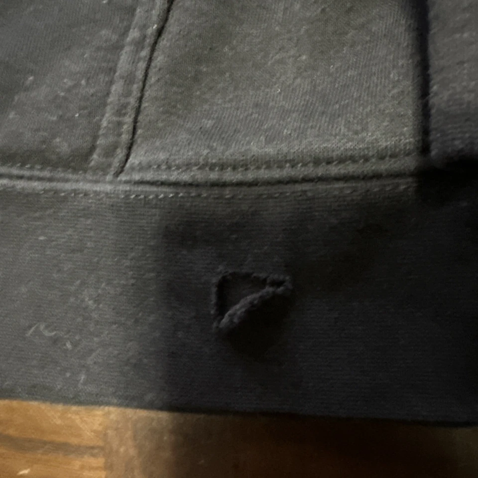 Six Flags Fright Fest Sudadera con Capucha Adulto Pequeña Negra Sudadera Zombie Muñeca Rara XL Foto 2 de 4