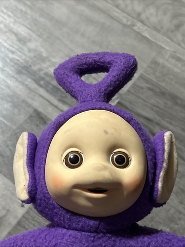 Vintage Teletubbies Tinky Winky Purple Plush 14" Playskool 1998 - Picture 2 of 5