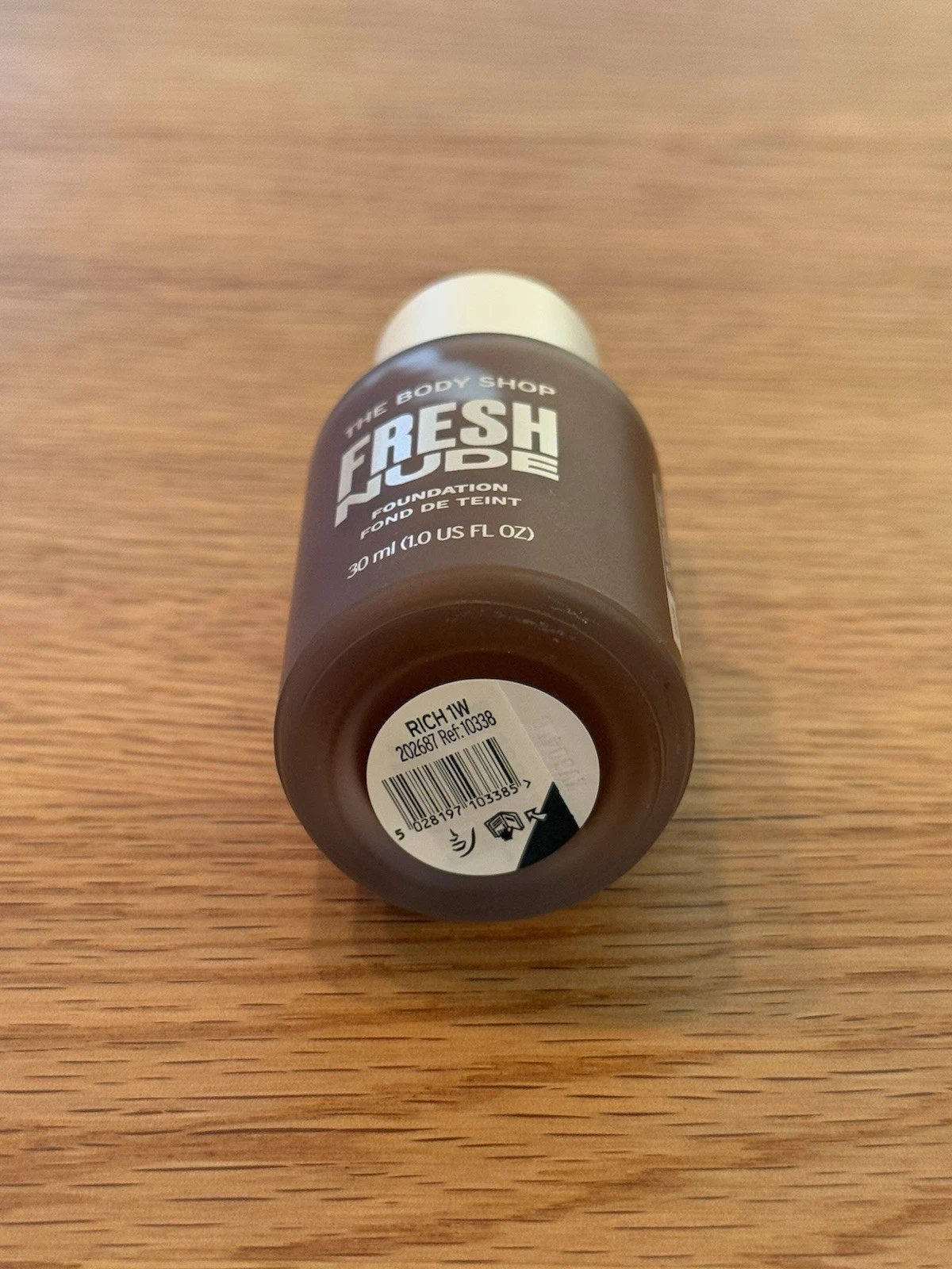 The Body Shop Fresh Nude Foundation Shade Rich 1W - Brand New 5