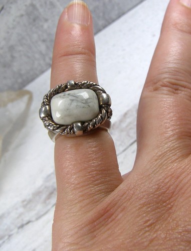 Sterling Silver White Howlite Michael Dawkins Statement Rope Border Ring 4.25 - Picture 7 of 7