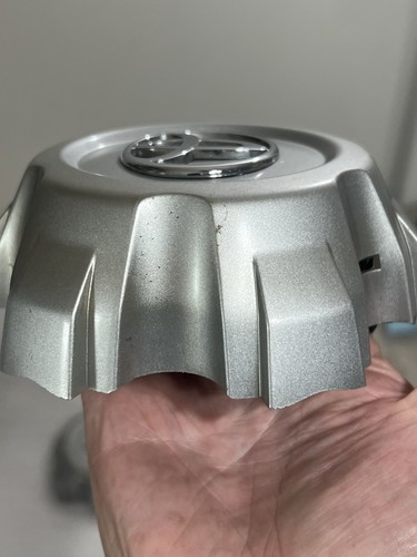 (SET OF 4)  2003 GENUINE OEM TOYOTA 4Runner center caps 42603-35820 , 69427 ,16" - Picture 6 of 24